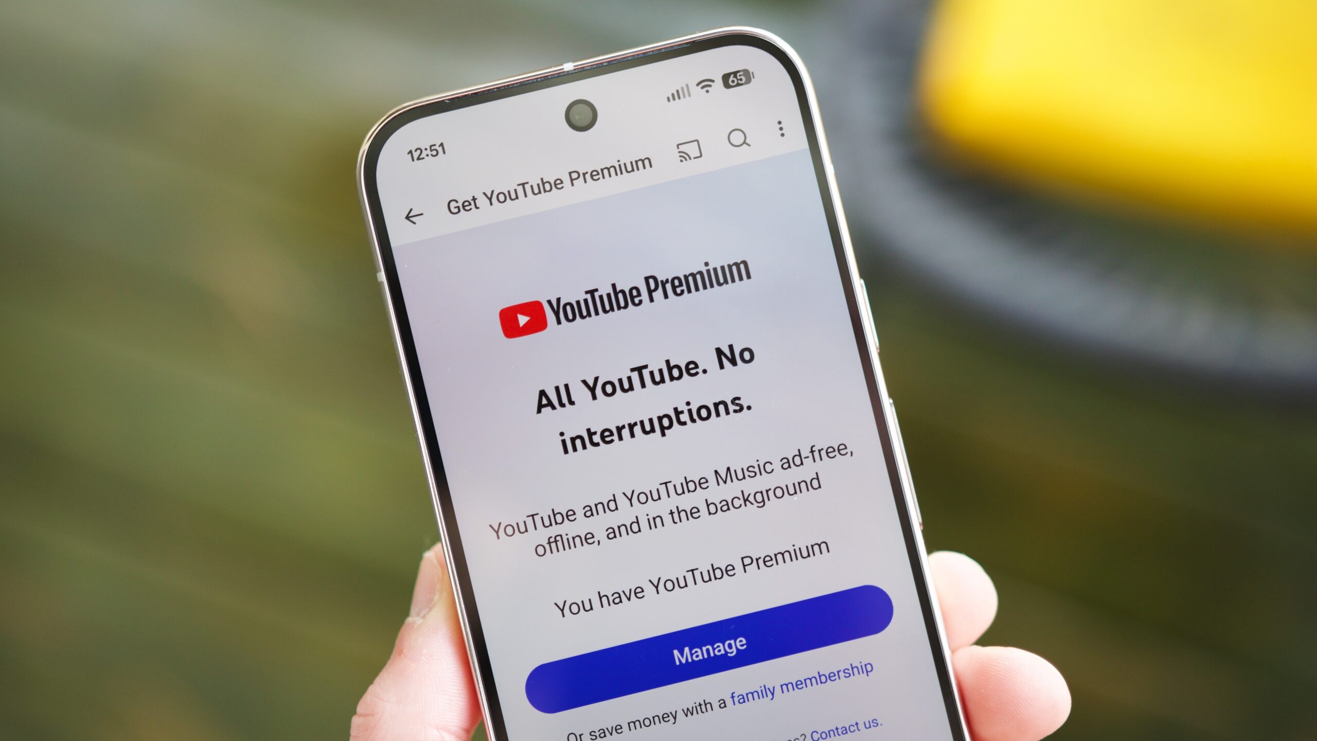 YouTube has fixed the weird bug that kept you from chatting