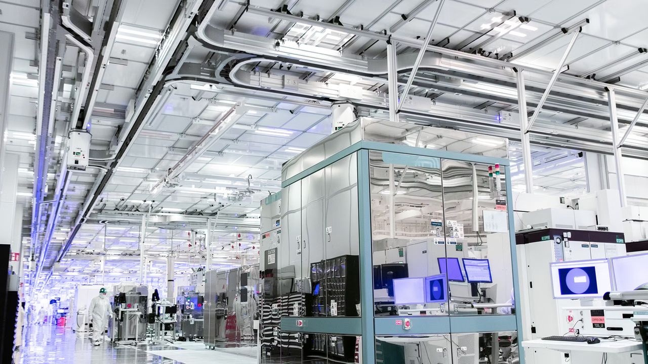  Intel, Samsung, and SK hynix hit by another abrupt US policy change — government revokes waivers for advanced chipmaking tools at companies' China-based fabs 